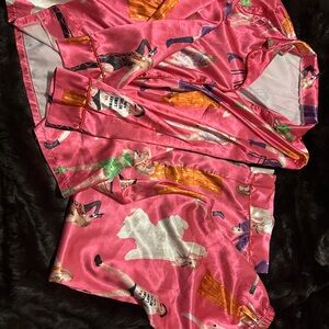 Taylor Swift Music Life Silky Pajamas